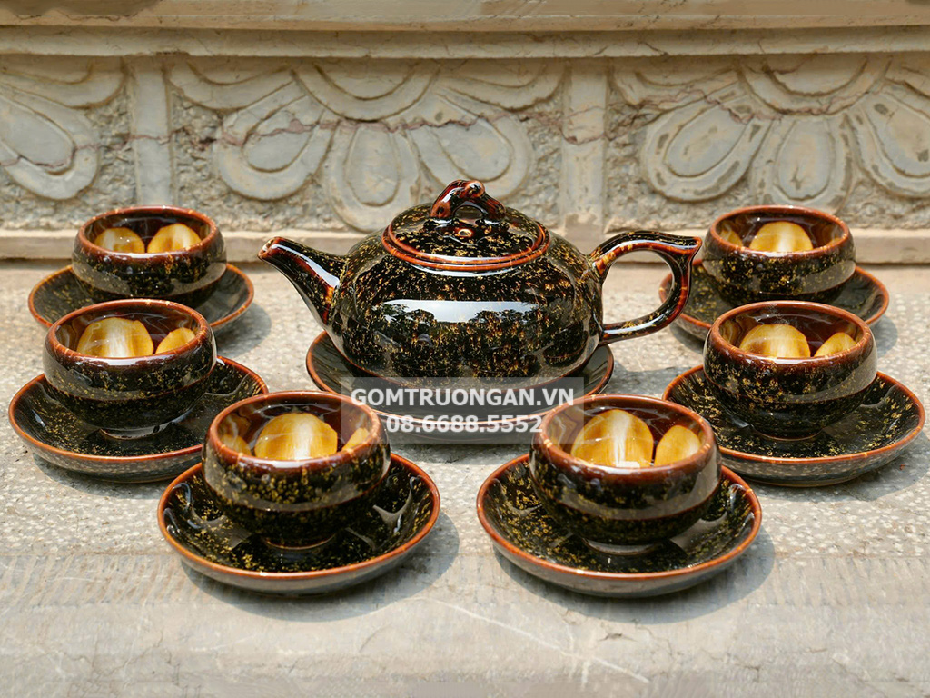 Ấm chén Bát Tràng là gì