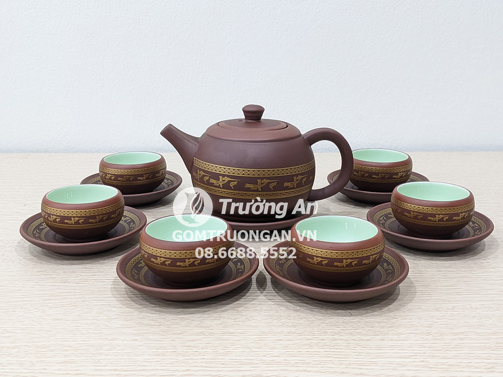 Công dụng của ấm chén trong văn hóa trà Việt