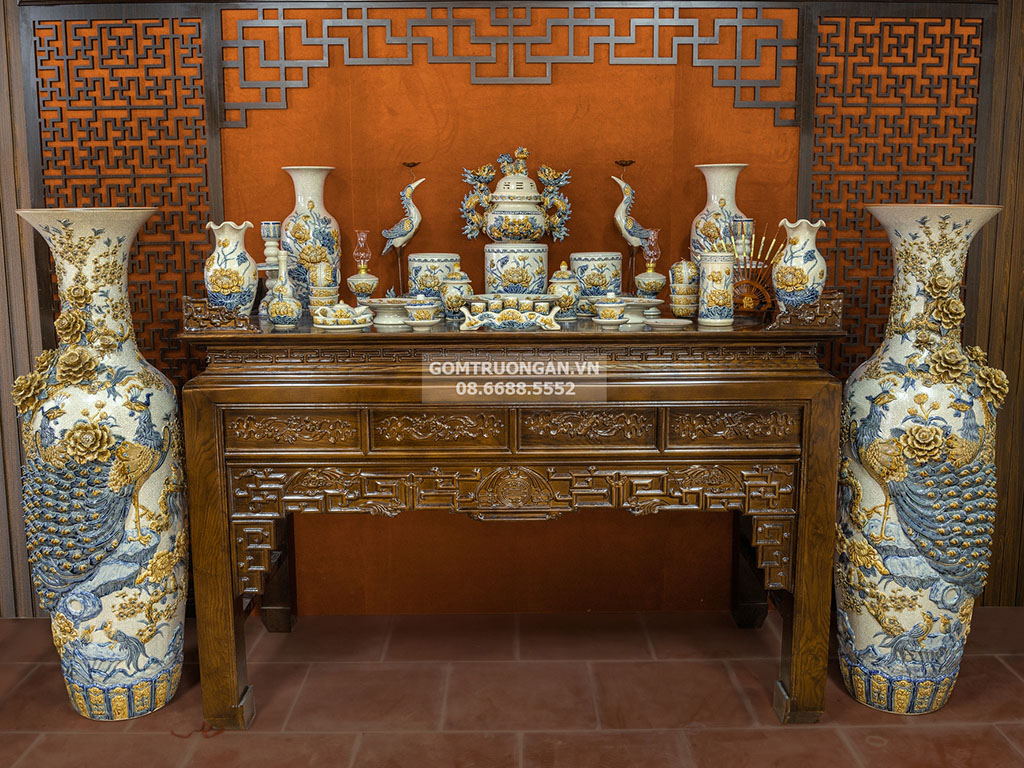 Đồ thờ Bát Tràng cao cấp cho nhà thờ Họ, Từ Đường: Sự lựa chọn uy nghi và trường tồn