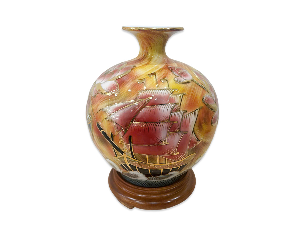 Bình hút lộc vẽ vàng khắc nổi Thuận Buồm Xuôi Gió liên hoa 30cm