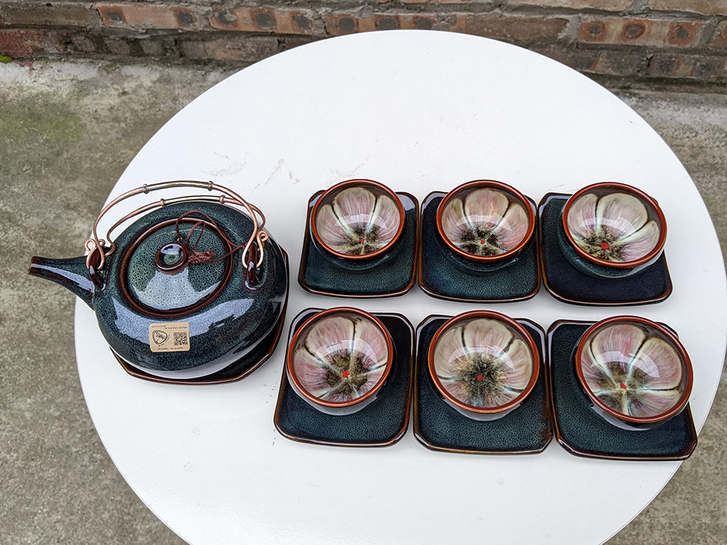 Bộ ấm chén Bát Tràng men hỏa biến dáng Giang Tây lòng chén hoa 3