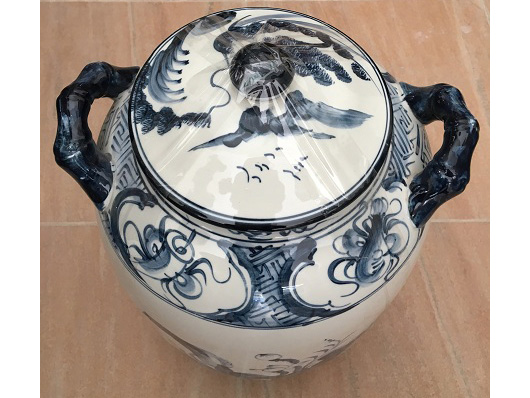 Chum rượu sứ vẽ sen 20 lít 4