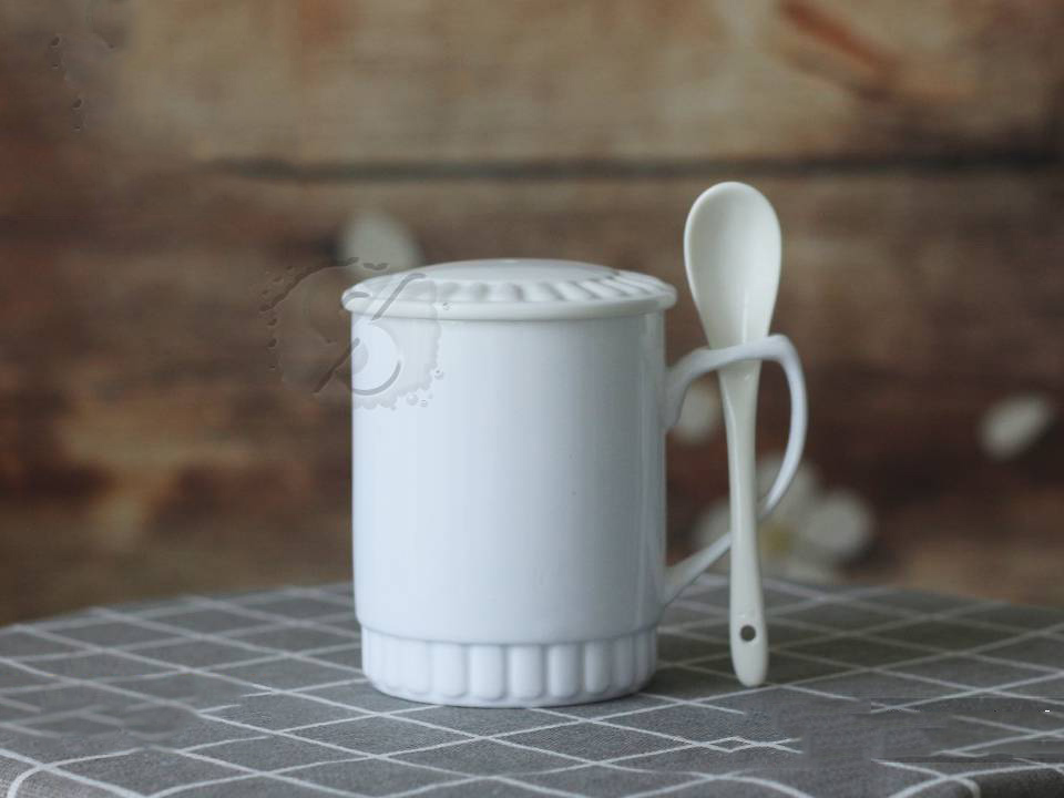 Ly sứ men trắng có nắp và muỗng 1