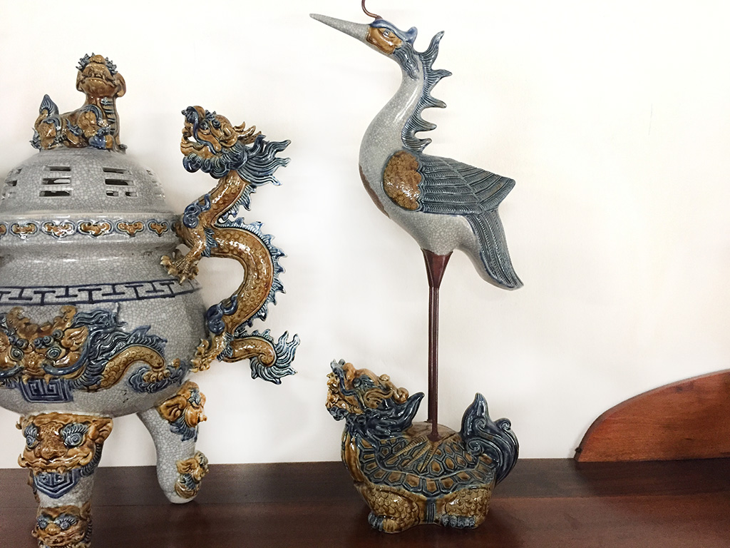 Bộ tam sự lư hương đỉnh hạc chân đồng Trường Xuân cao 63cm 4