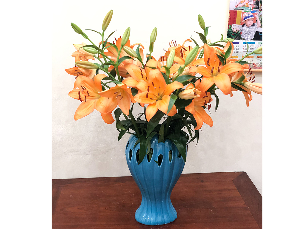 Lọ cắm hoa bàn tay phật men xanh 35cm 1