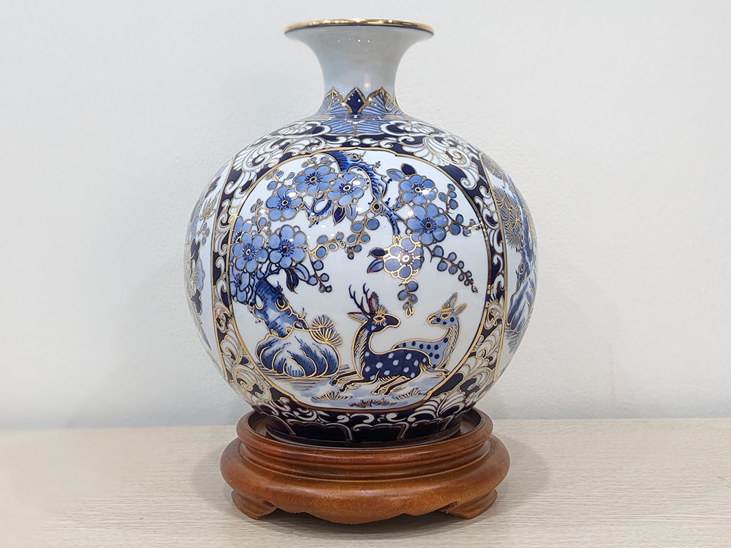 Bình hút tài lộc vẽ vàng Tứ Quý lam ngọc 25cm