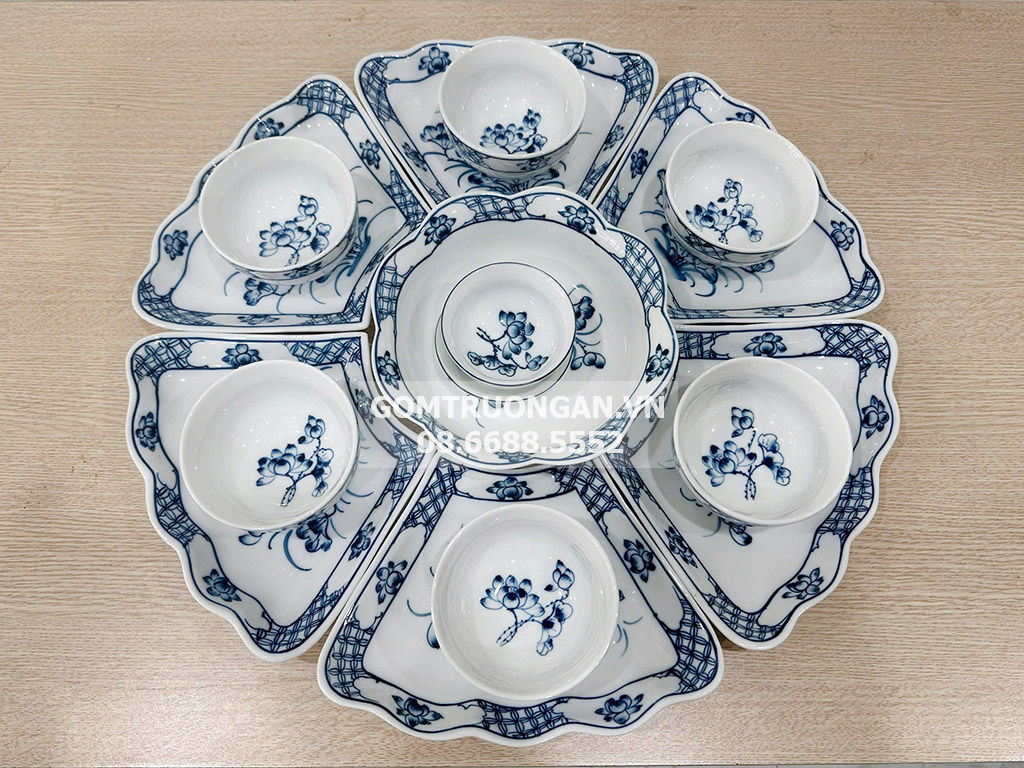 Bộ bát đĩa thờ cúng men trắng vẽ Hoa Sen cỡ to 2