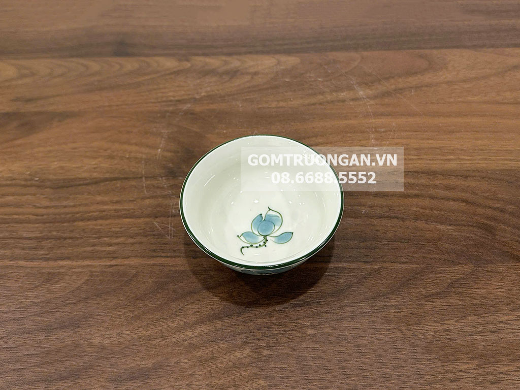 Bát mắm men kem vẽ hoa sen xanh 2