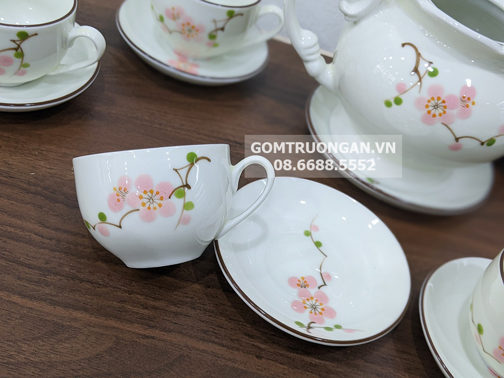 Bộ ấm ch&eacute;n B&aacute;t Tr&agrave;ng men kem vẽ tay Ph&uacute; Qu&yacute; đ&agrave;o hồng 2