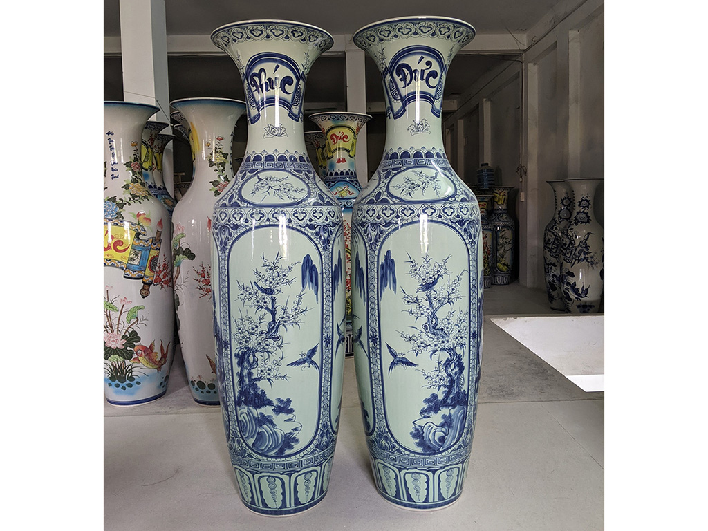 Lọ lộc bình Bát Tràng men ngọc nổi Tứ quý 1m4 1