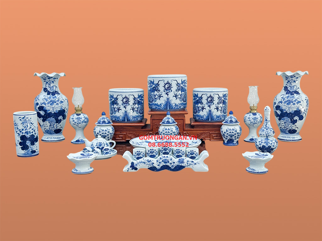 Bộ đồ thờ gia tiên men lam ngọc Lộc Phát ban thờ 1m75 3 bát hương 1