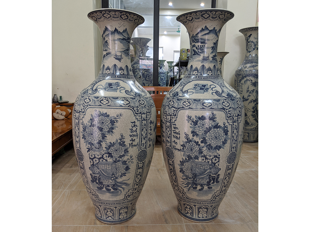 Bảo bình men rạn vẽ kỹ Tứ Quý cổ đồ 3