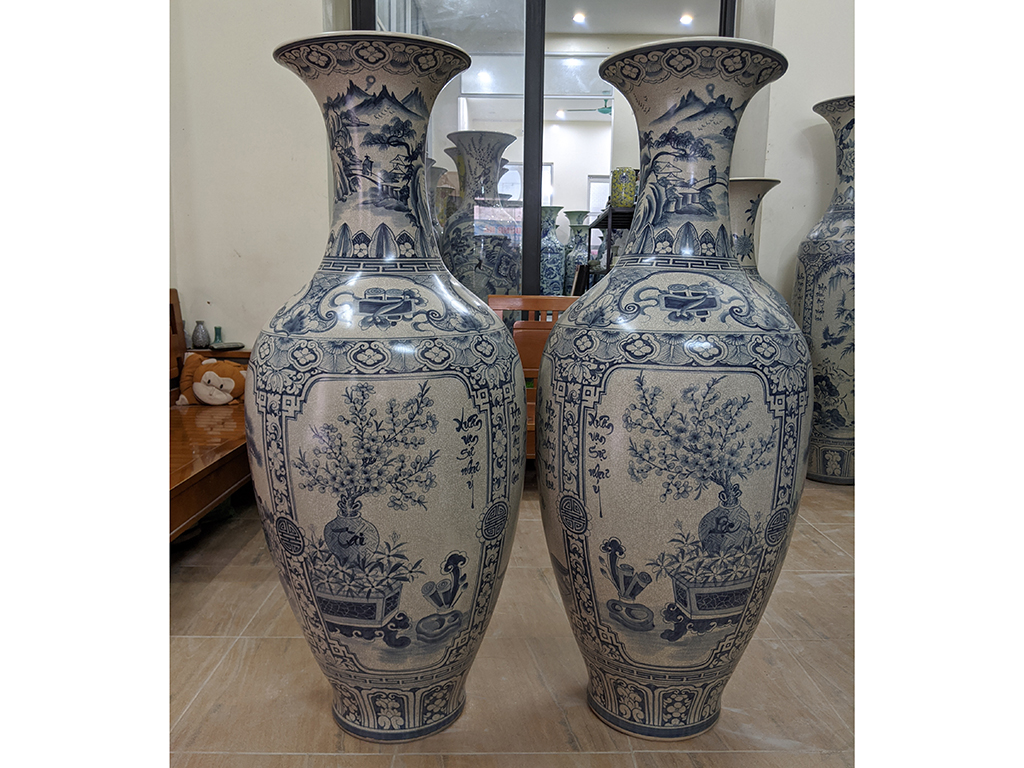 Bảo bình men rạn vẽ kỹ Tứ Quý cổ đồ 1