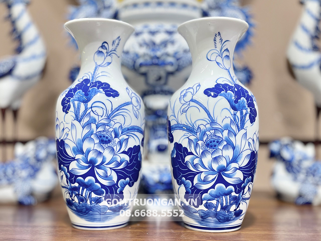 Lộc bình men lam hoa sen cao 30cm 3