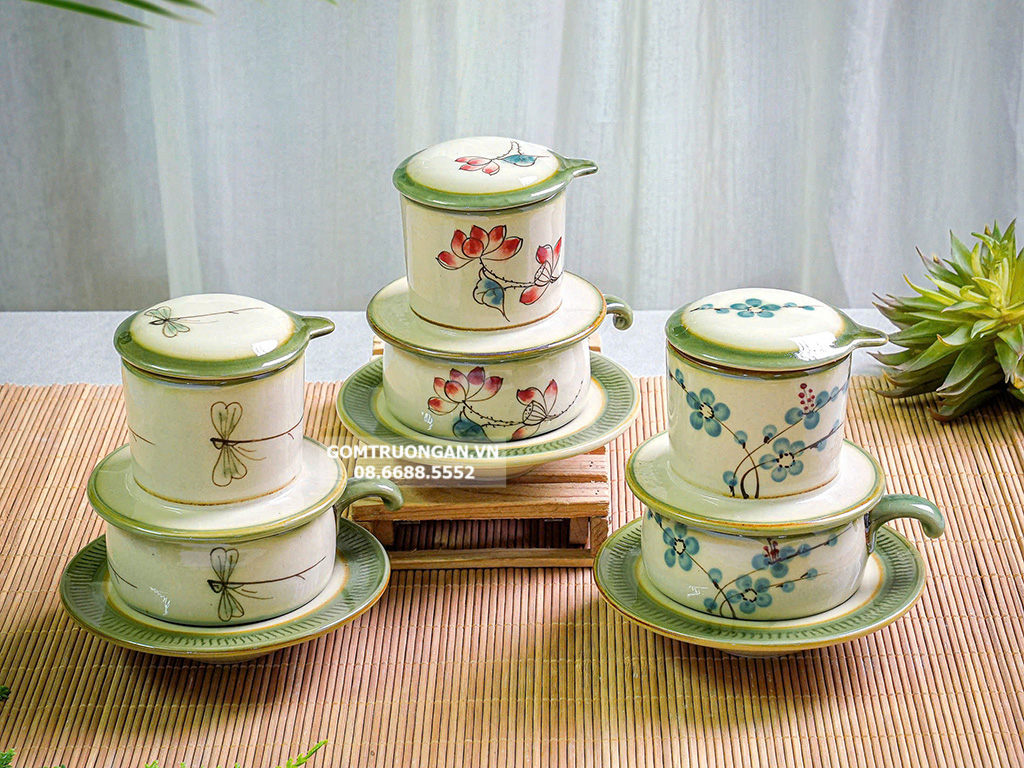 Phin pha cafe Bát Tràng vẽ tay hoa đào (hoa văn ngẫu nhiên) 3