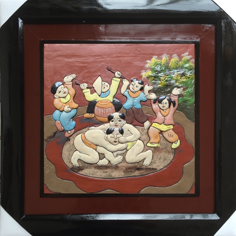 Tranh gốm lễ hội đấu vật 50x50cm 1