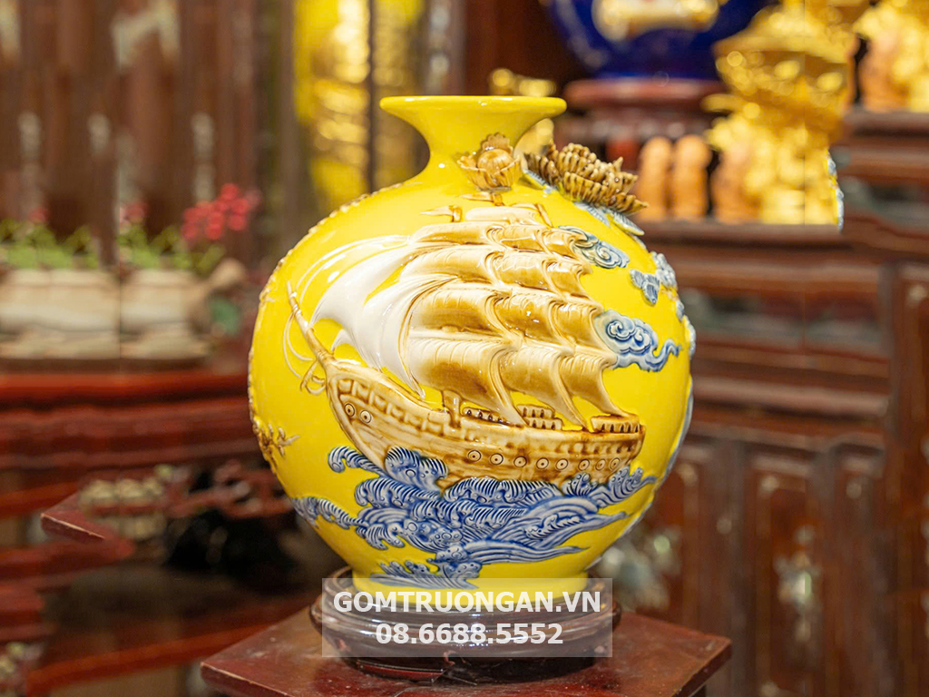 Bình hút lộc mệnh kim đắp nổi Thuận Buồm Xuôi Gió 30cm 1