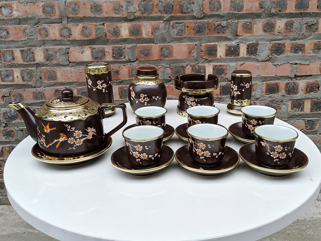 Cách nhận biết mức độ nứt của ấm chén