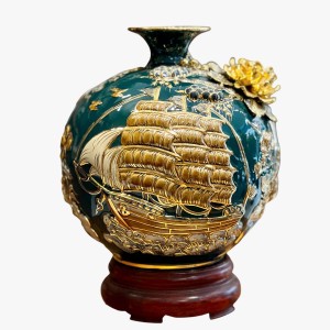 Bình hút lộc đắp nổi Mã Đáo Thành Công men xanh mallard 30cm vẽ vàng