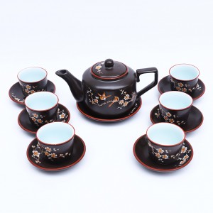 Bộ ấm chén Bát Tràng khắc hoa đào quai vuông